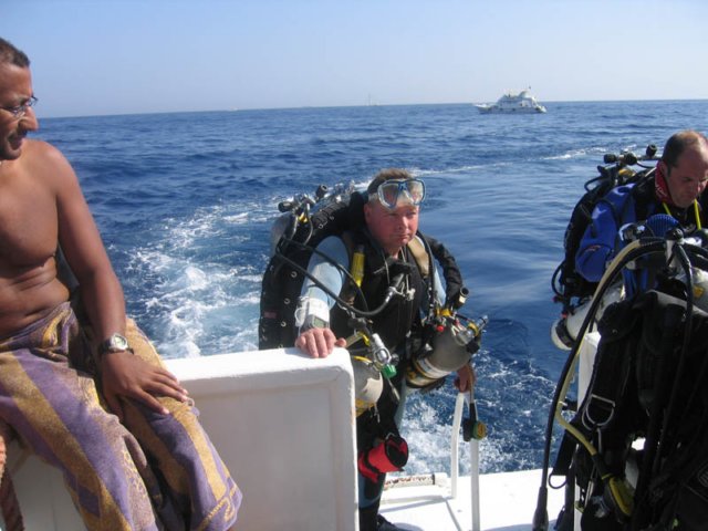 petermccamleyreadytodiveatjacksonreef_sharmelsheik_nov05.jpg